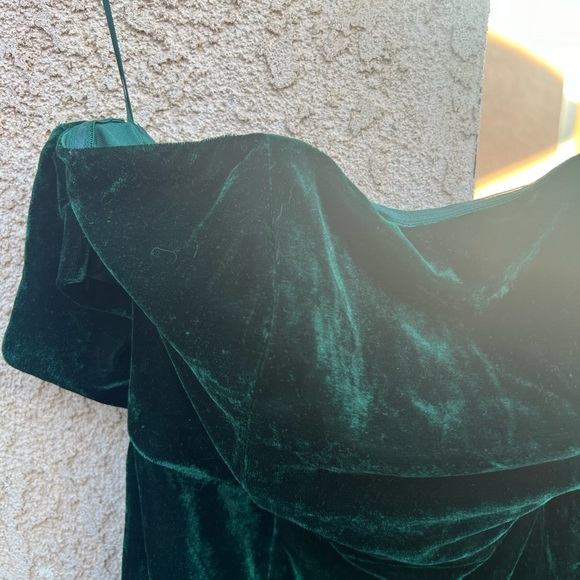 MIDI GREEN VELVET DRESS - Picture 5 of 7